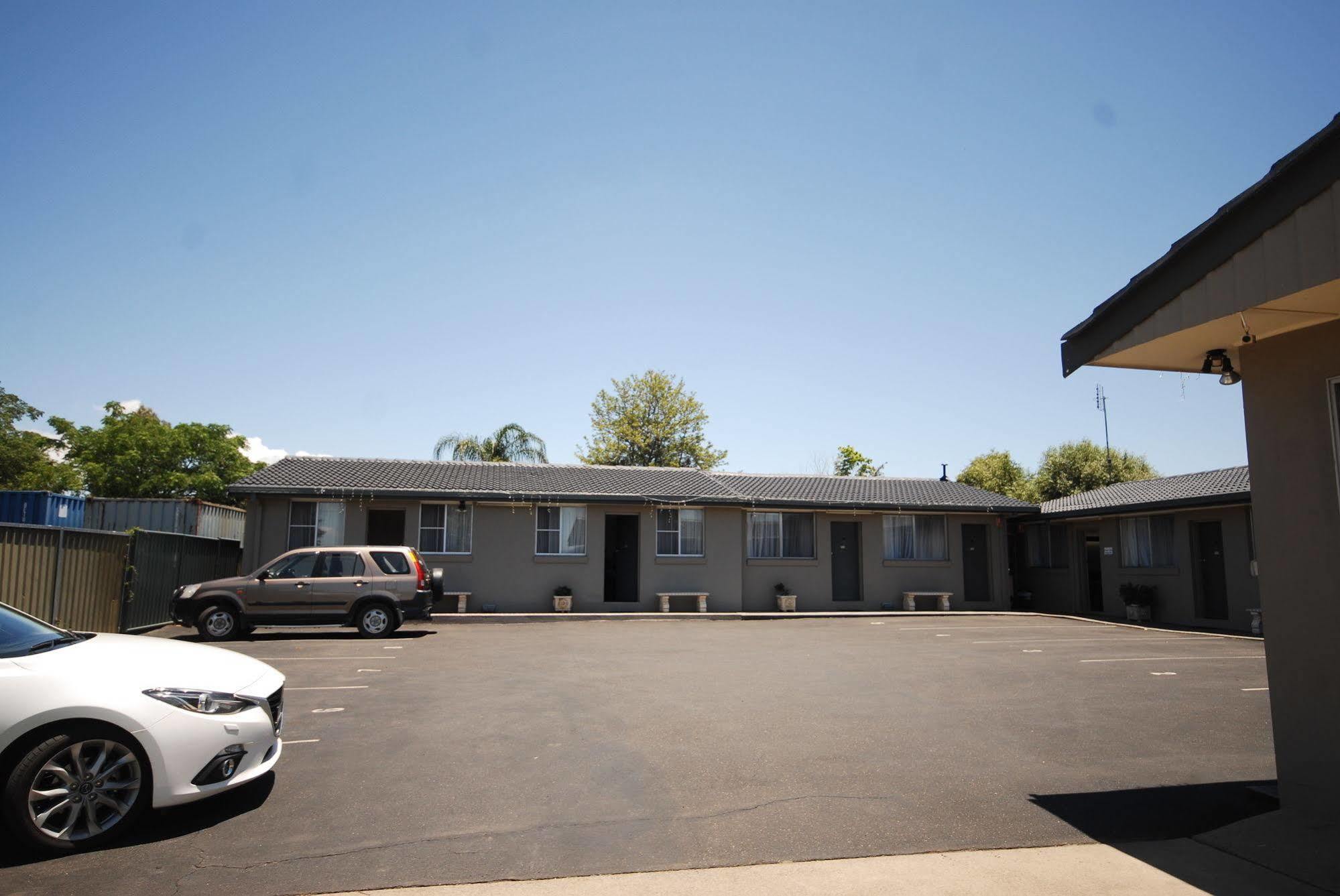 South Tamworth Motor Inn 외부 사진